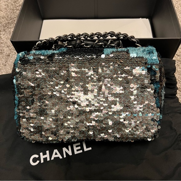 Chanel sequin flap bag - Picture 5 of 14